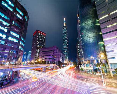 有没有什么对电脑配置要求不高而且耐玩性很好的单机游戏？