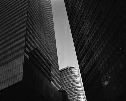 热血合击：全新合击类传奇游戏，一人分饰两角