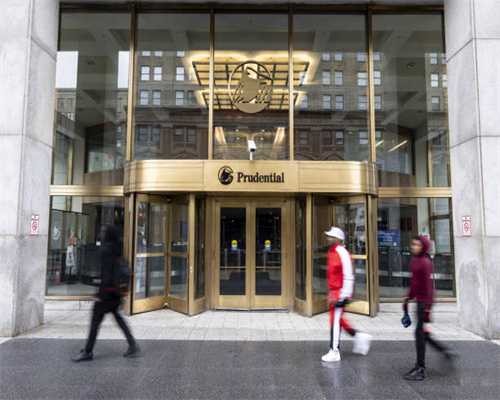 “过气页游”与它的“过气运营”，真正做游戏的制作人是何等任性