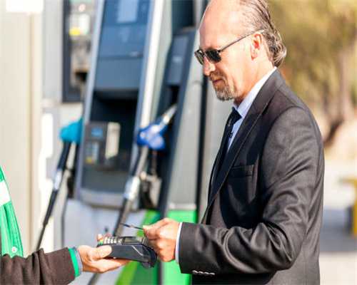 圣诞冰点促销再临，大批手游限时降价